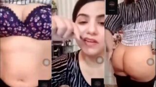Ayesha Akram Boobs Viral Xxx Video – Social Media Star Live Call Nude Show